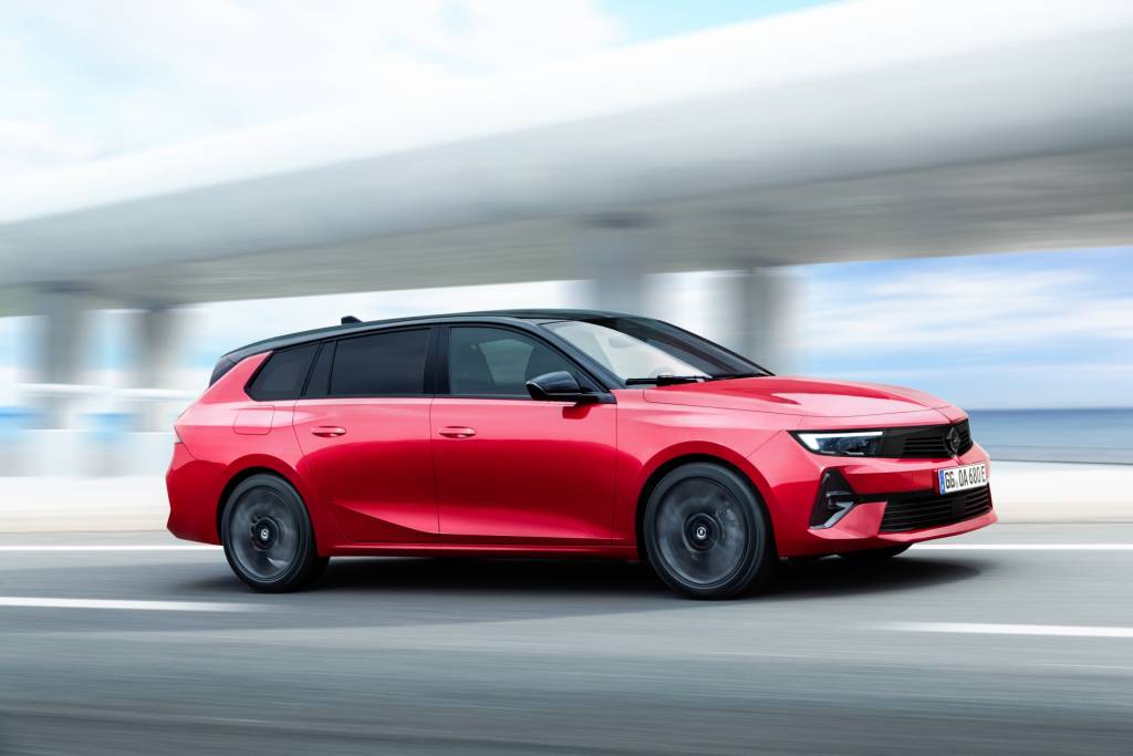 Opel Astra Sports Tourer Electric